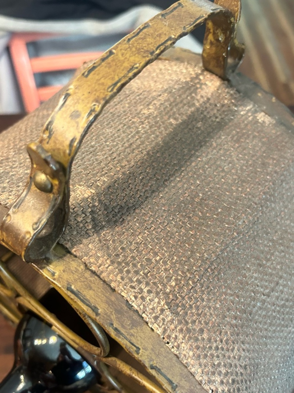 Vintage-Style Gold Metal Wine Rack - Picture 3 of 4